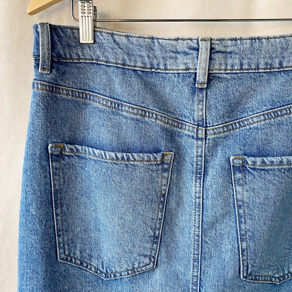 Dynamite Light/Mid Denim Wash Slit Pencil Skirt - Picture 6 of 6